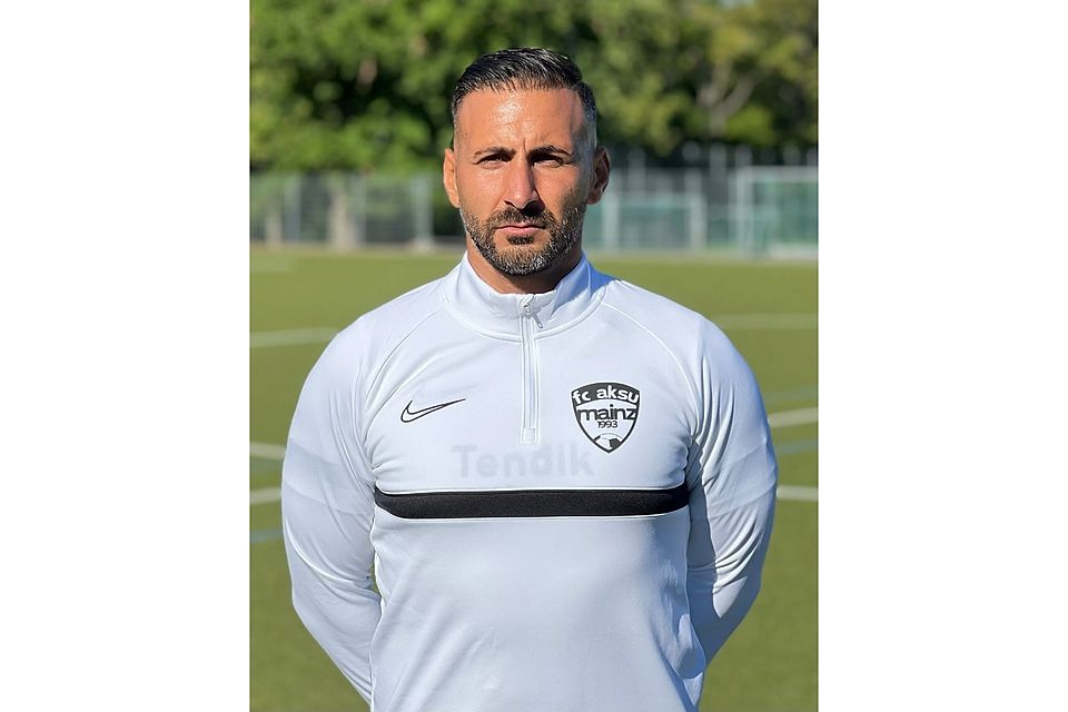 Aksu-Coach Ugur Yildirim. 