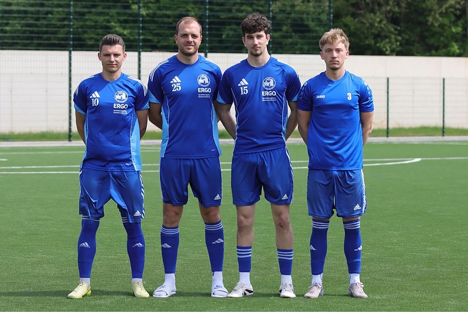 Weitere Leistungsträger verlängern beim SSV Weilerswist von links nach rechts Mike Nandzik, Dennis Besirovic, Max Becker, Bastian Schmitz