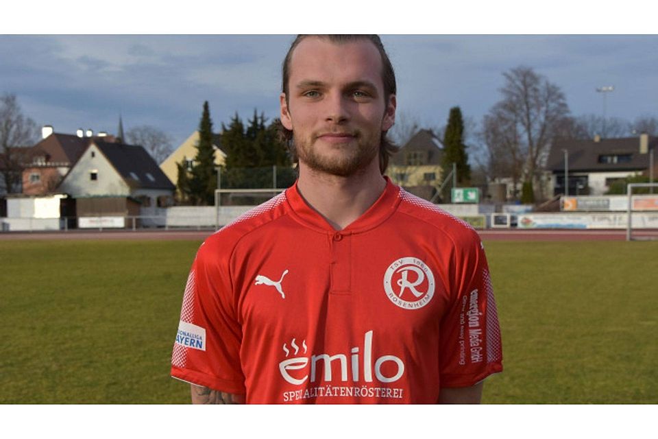 Christoph Wallner hat seinen Vertrag beim Regionalligisten um drei weitere Jahre verlängert. Foto: TSV 1860 Rosenheim
