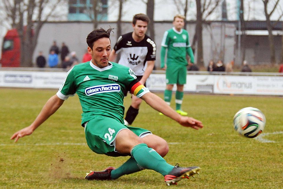 Vorerst zum letzten Mal trägt Philipp Buser im Pokalspiel gegen den TSV Schwabmünchen das Nördlinger Trikot.   F.: Walter Brugger