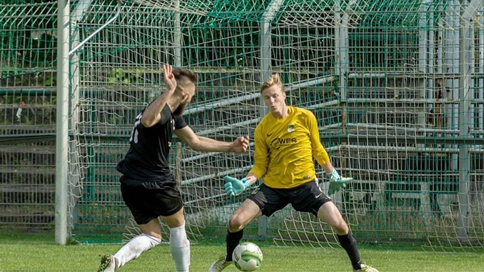 Chemies Keeper Aron Steffens feierte vor wenigen Tagen seinen 26. Geburtstag und würde sich über ein nachträgliches Geschenk in Form von drei Punkten bei Aufsteiger VfB Zwenkau II sicher freuen. F: Rossner