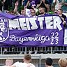 Entschuldigung, sollten sich diese Fotos inzwischen wiederholen - aber die Meisterschaft des FC Eintracht Bamberg muss und darf ausführlichst gefeiert werden.