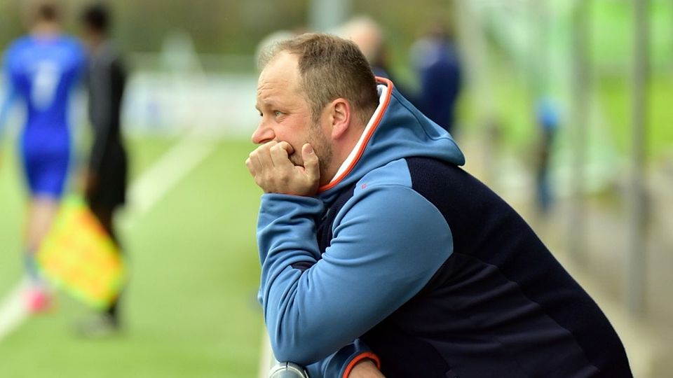 Heiko Günther, der Trainer der SpVgg. Buchenbach, war zwar nicht selbst beim Gastspiel im Dietenbach-Sportpark zugegen, die 2:4-Niederlage dürfte aber das adäquate Mienenspiel befördert haben.