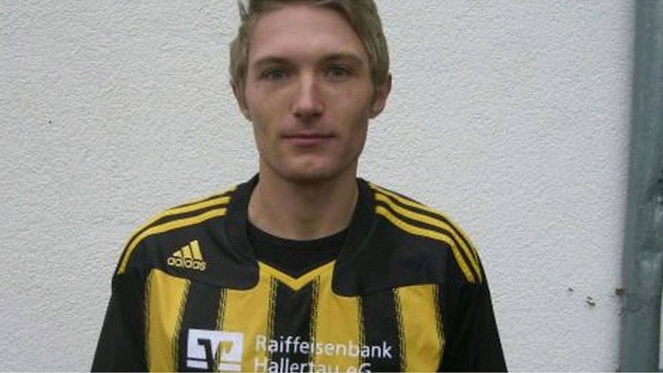 Florian Klein glich in Haag kurz vor Schluss per Freistoß aus.