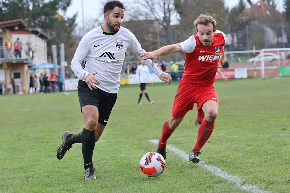 Özgün Uysal (links, hier in der Partie gegen Georgenhausen) brachte die TSG Steinbach beim 3:2-Erfolg in Ober-Roden mit 1:0 in Führung. (Archiv)	Foto: Herbert Krämer