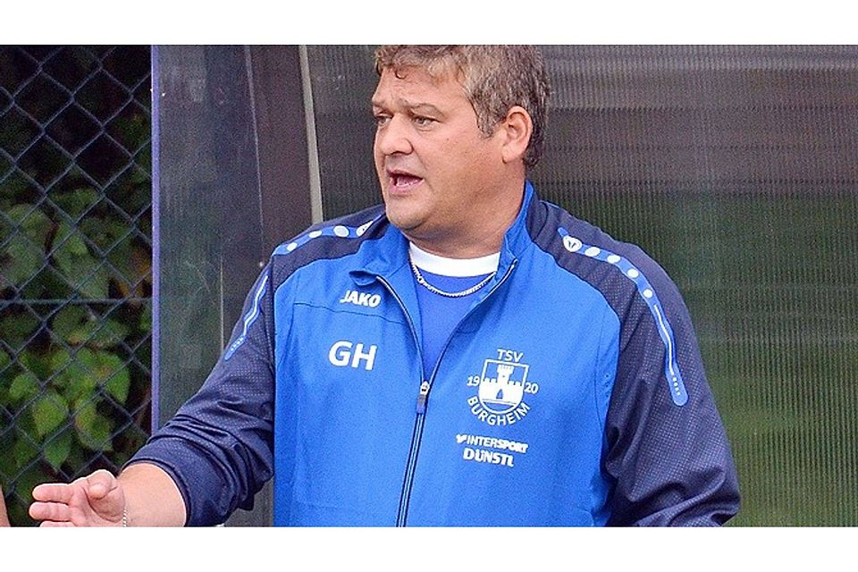 Gibt beim TSV Burgheim seit dieser Saison erfolgreich die Richtung vor: Trainer Harry Grimm. Am Sonntag trifft er mit seiner Truppe auf den SV Echsheim.  Foto: Xaver Habermeier