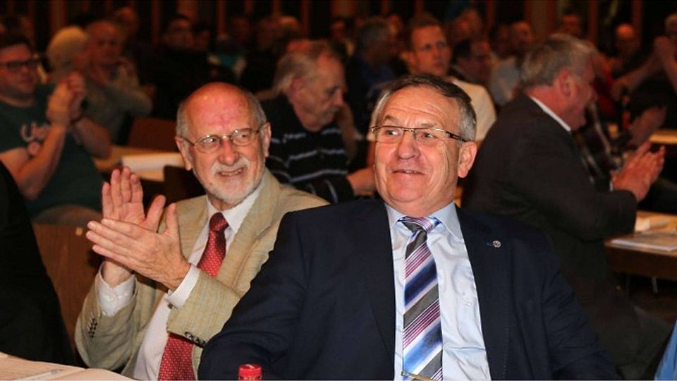 Bezirksvorsitzender Richard Armbruster (rechts, mit Amtskollege Horst Beck vom Bezirk Alb): "Es wird weiterhin viele Reserveteams geben" Foto (Archiv): privat