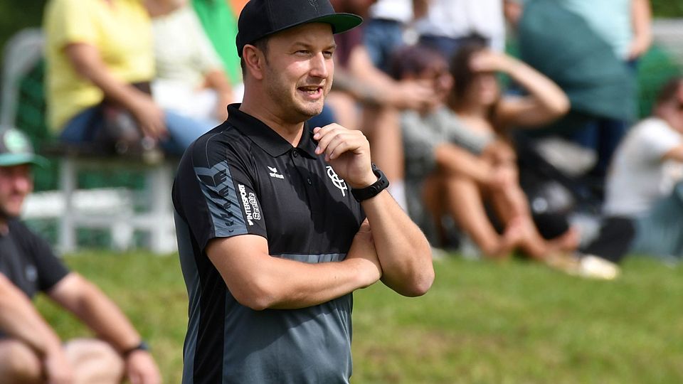 Peter Stegner hat auch in der Saison 2024/25 bei der U23 des FC Gundelfingen das Sagen.