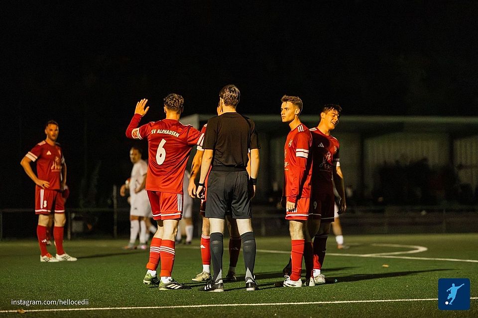 Debatten um einen strittigen Strafstoß 