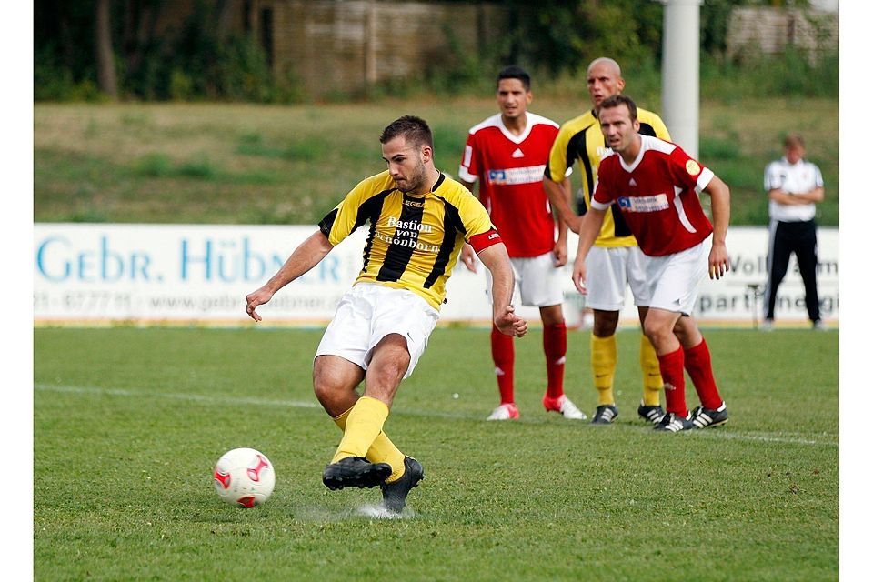 Hier noch in Diensten von Kastel 06: Dennis Lang, der jetzt überraschend von Eddersheim nach Wörsdorf wechselt. Archivfoto: hbz/Timo Schwarz