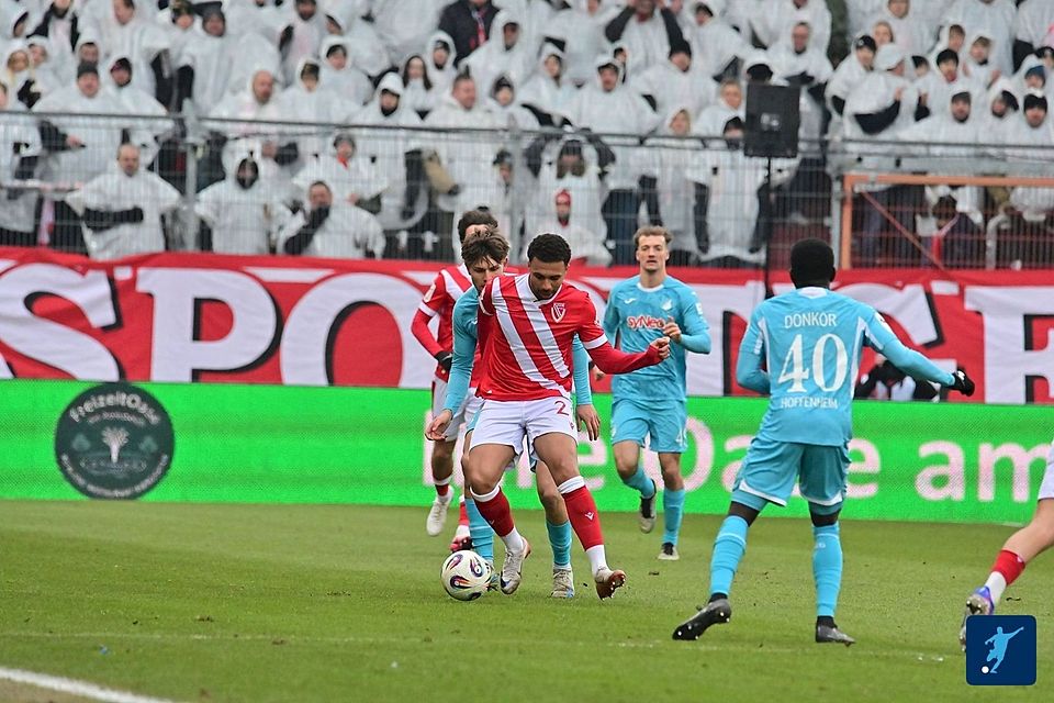 Vor der weißen Wand sammelte Cottbus drei Punkte ein. 