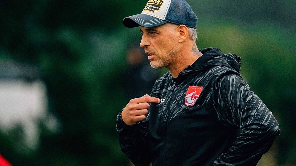 Cheftrainer Zamani ist mit seiner Mannschaft zurück in der Landesliga
