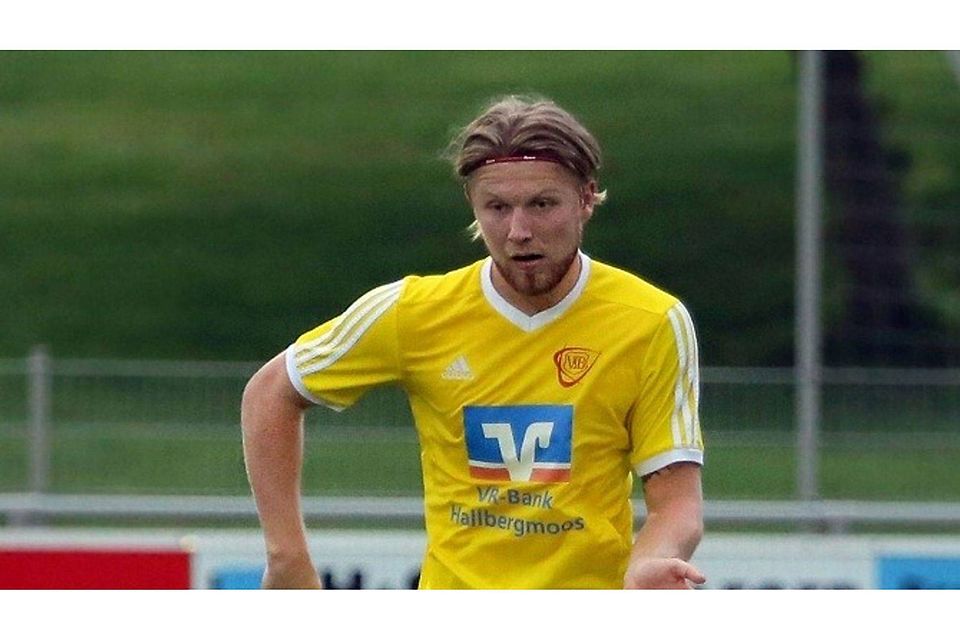 TSV Eching Neu-Kapitän Tobias Gürtner kam vor der Saison aus Halbergmoos und soll das Defensive-Mittelfeld verstärken. Foto: Gleixner