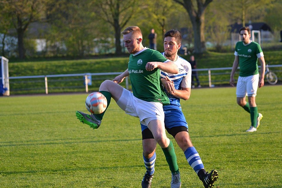 Treffen schnell aufeinander: Am 3. Spieltag der A-Liga, Staffel 1 reist der SC Espeln um Daniel Mirau (l.) zum TSV Wewer.