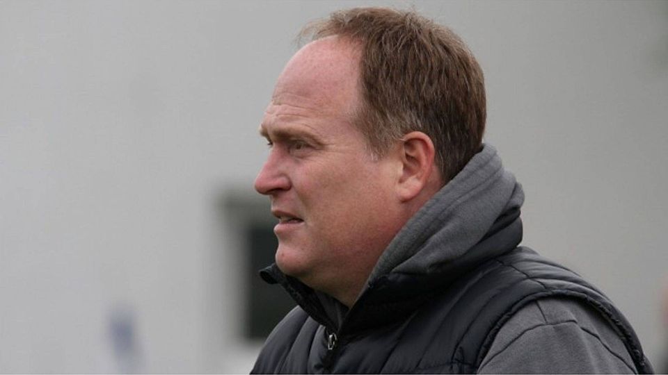 Jochen Freidhofer kehrt nach 13 Jahren wieder auf die Trainerbank des FC Teisbach zurück. F: Brumbauer