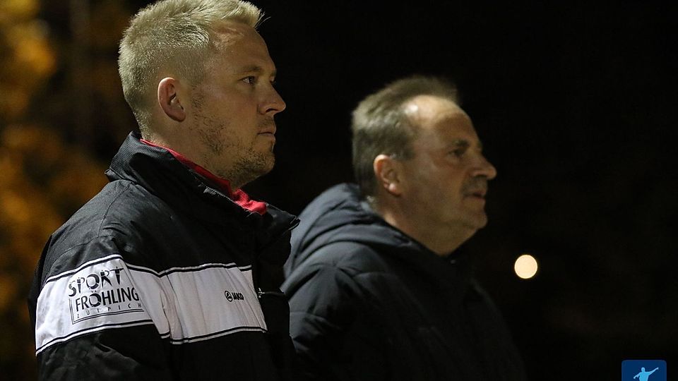 Mirko Lepartz (l.) und Frank Müller hielten während der Partie ein Pläuschchen