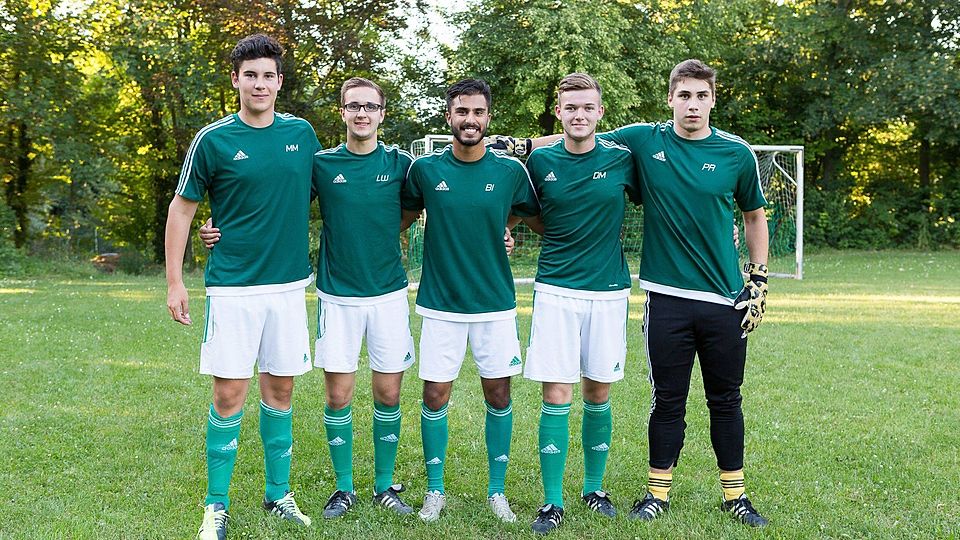 Marvin Mihalik (von links), Lars Weber, Bilal Iqbal, David Mayer und Pascal Reichert verstärken in dieser Saison den Kader der SG Schornsheim/Undenheim.