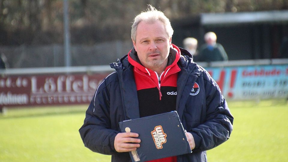 Rugenbergen-Trainer Michael Fischer freut sich sehr über die Flexibilität seiner Spieler.