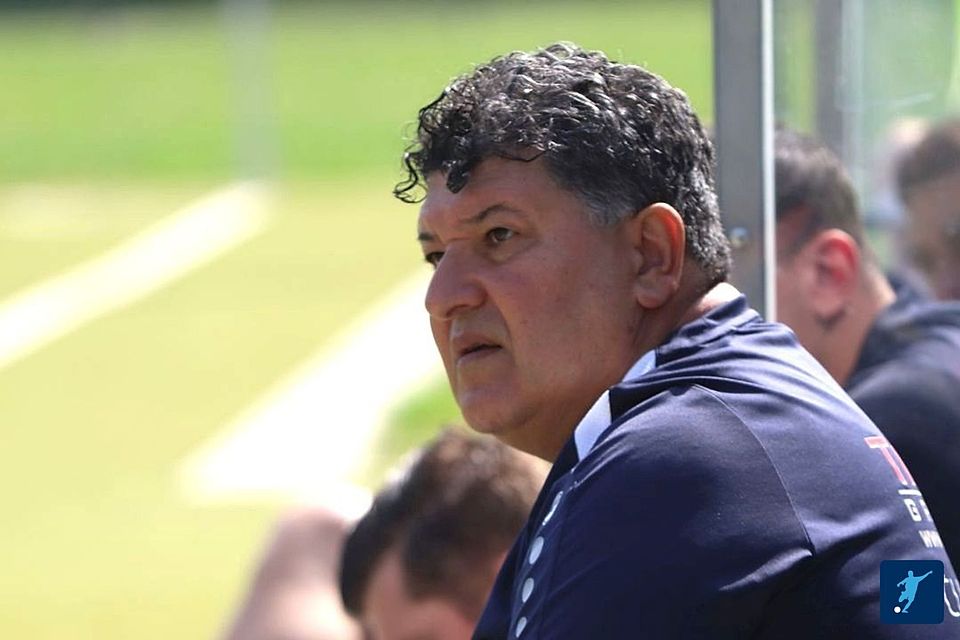 Ayhan Bilek