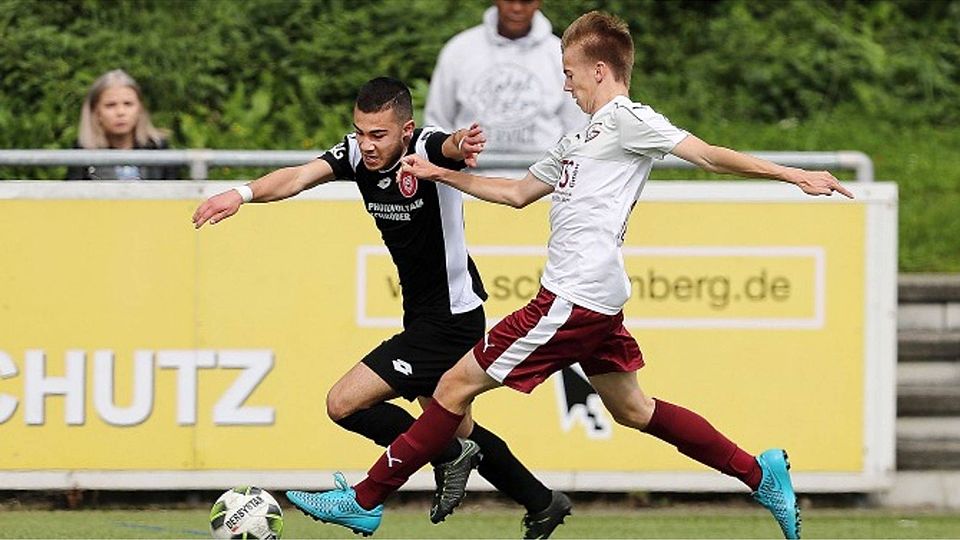 Die Siegener A-Junioren mussten sich gegen den 1. FC Gievenbeck mit einen 1:1-Unentschieden begnügen. Foto: rebe