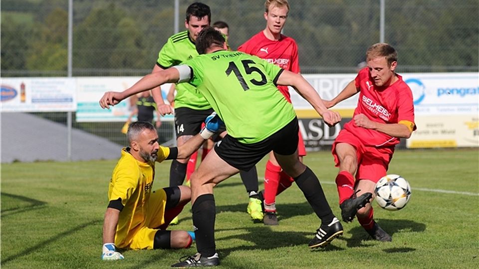 Der SV Thenried hat das Nachbar-Derby gegen Kötztings Landesliga-Reserve gewonnen.