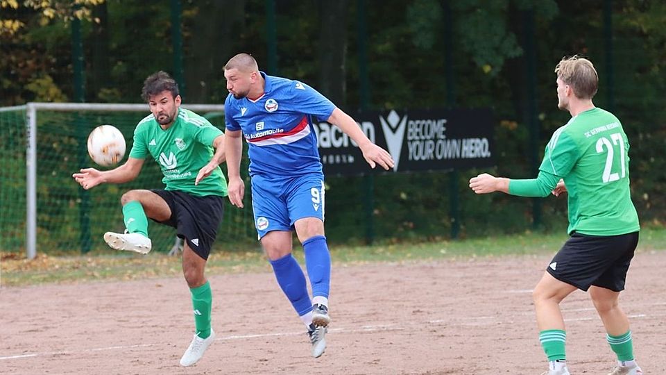 Germania Reusrath hat ein turbulentes Spiel für sich entschieden.