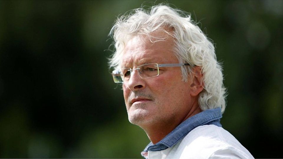 Der VfL Munderkingen und Trainer Hartmut Pohl arbeiten mit einem neuen Spielsystem.  Herbert Geiger