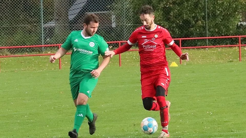 Kai Eckhof (links) erzielte per Foulelfmeter den 2:1-Siegtreffer.