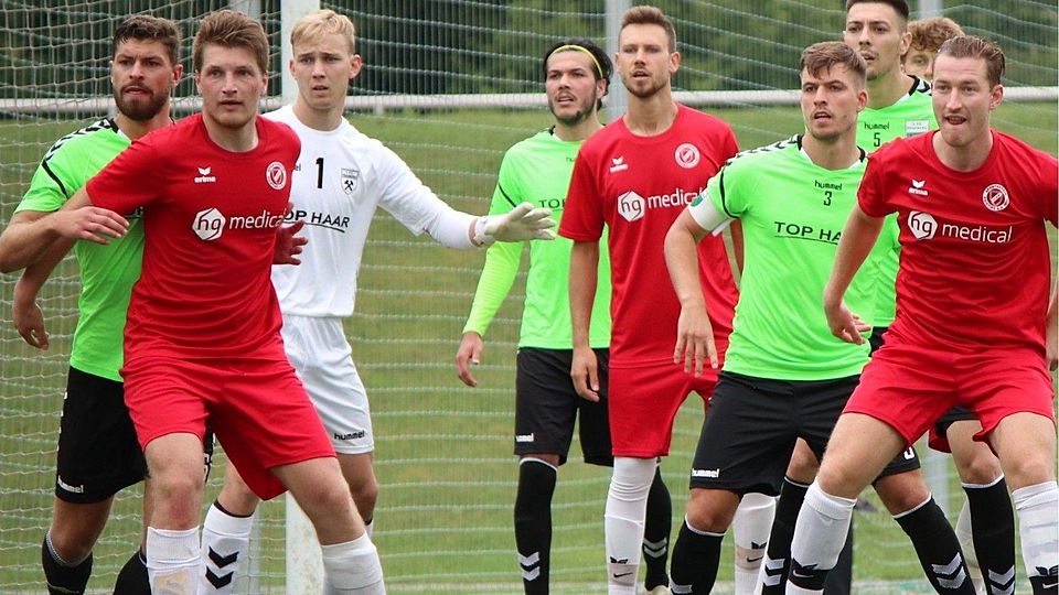 Der SV Raisting (in rot) ist perfekt in die neue Saison gestartet.