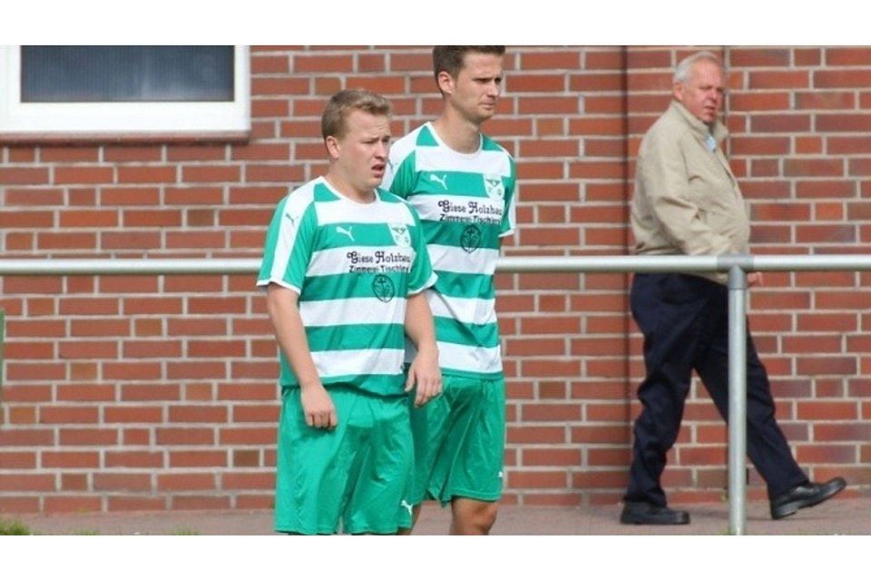 Der FC Wischhafen/Dornbusch, hier mit Yannik Bahr und Niklas Hammann, überraschte in der Kreisliga.   (F: Marcus Lütje)