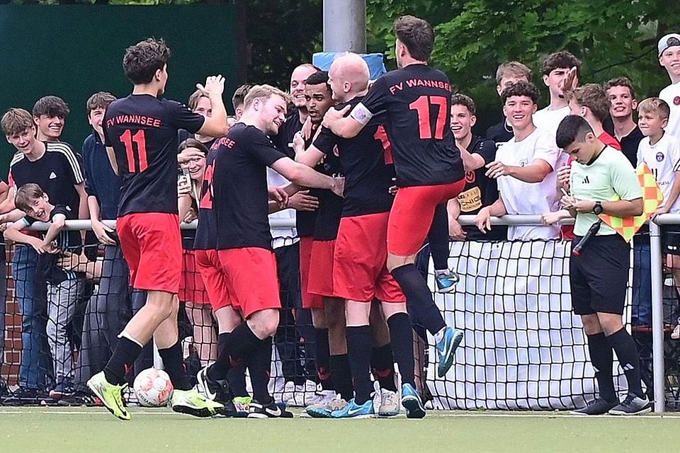 Fast fünfhundert Fans beim Topspiel gegen Li47II