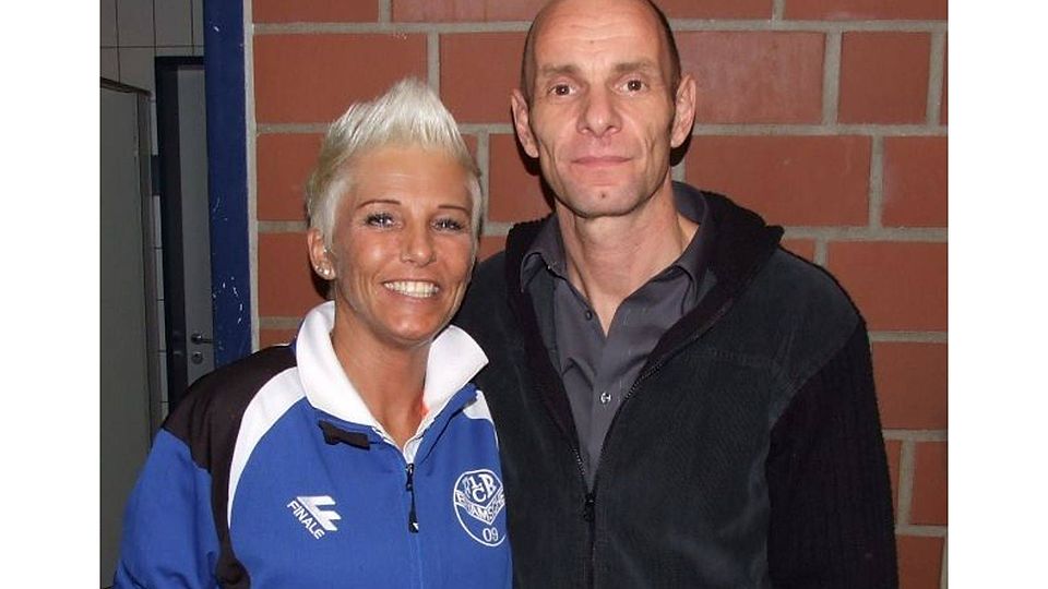 Heike Bury und Jörg Kandelhart waren vormittags beim Standesamt, abends beim Fortuna-Cup.