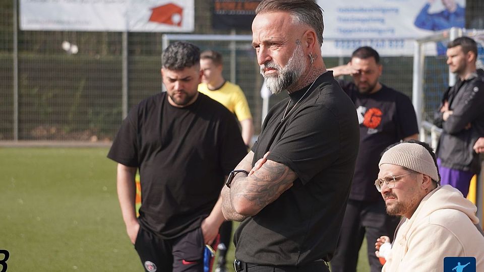 Wichtige Punkte im Blick: Jonas Wendt und die SpVg Porz wollen sich Luft im Abstiegskampf verschaffen.