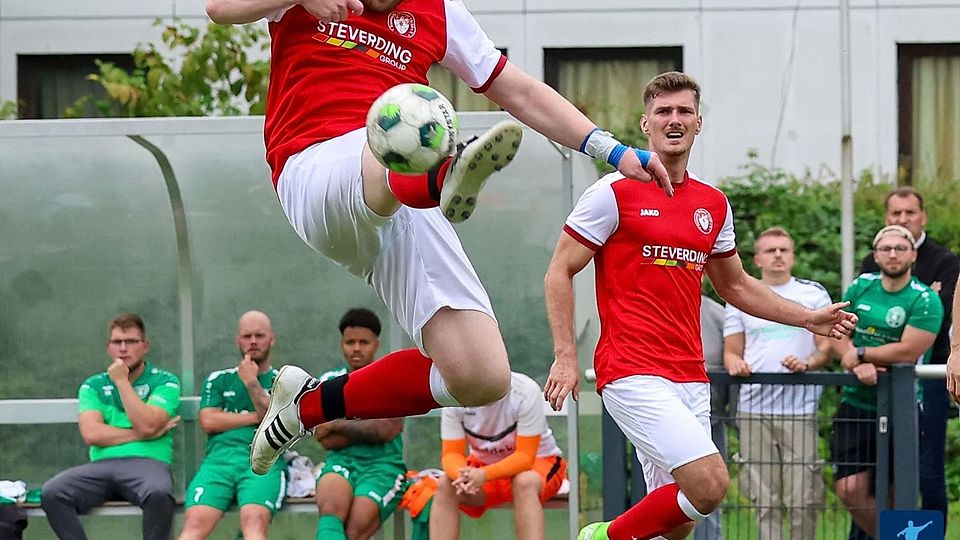 Eintracht Walsum zerlegt den 1. FC Hagenshof.