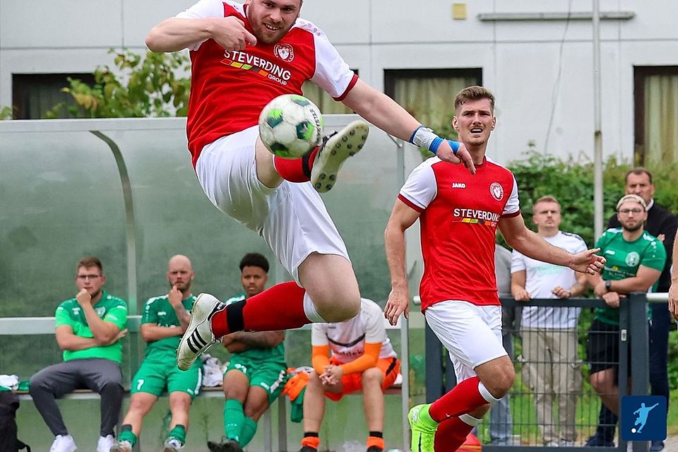 Eintracht Walsum zerlegt den 1. FC Hagenshof.