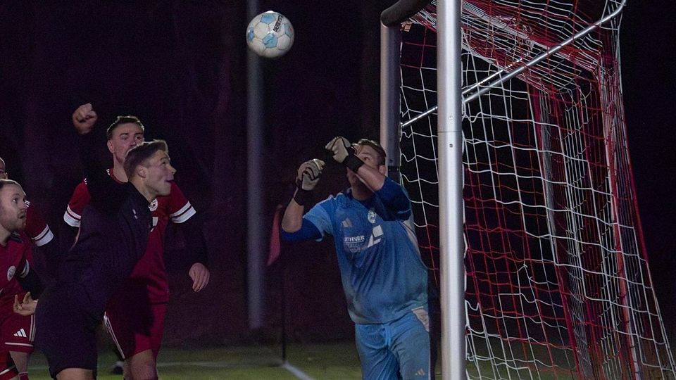 FB KL Steinhöring (schwarz) Christoph Kufer ---  Anzing/Parsdorf TW Nico Guba