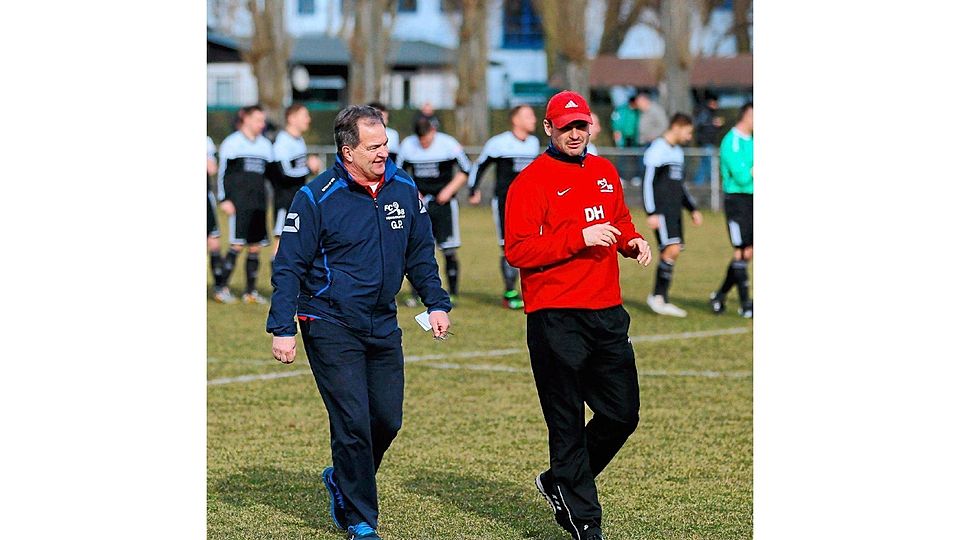 Gehen seit Februar getrennte Wege: Hennigsdorfs Trainer Gerd Pröger und sein damaliger Co Daniel Heilmann (rechts)  ©Karsten Schirmer
