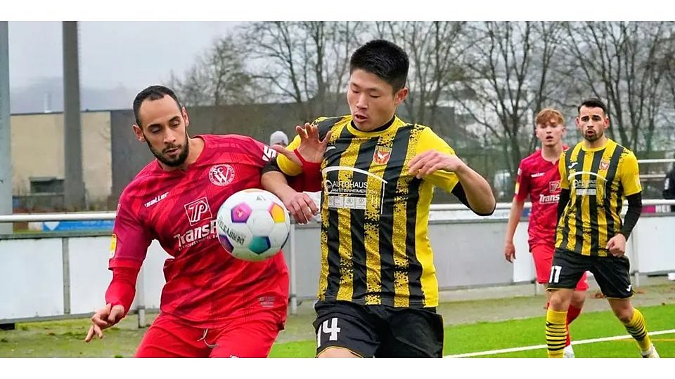 Mohammed „Mo“ Zouaoui (l.) könnte am Samstag, wenn sein SC Waldgirmes den SV Unter-Flockenbach begrüßt, wieder in der Startelf stehen. Mohammed „Mo“ Zouaoui (l.) könnte am Samstag, wenn sein SC Waldgirmes den SV Unter-Flockenbach begrüßt, wieder in der Startelf stehen. © Peter Bayer
