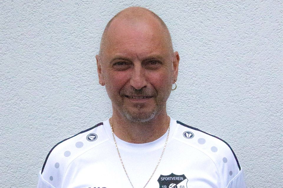 Hofft auf die Wende zum Guten: Villenbachs Trainer Helmut Gruschka.
