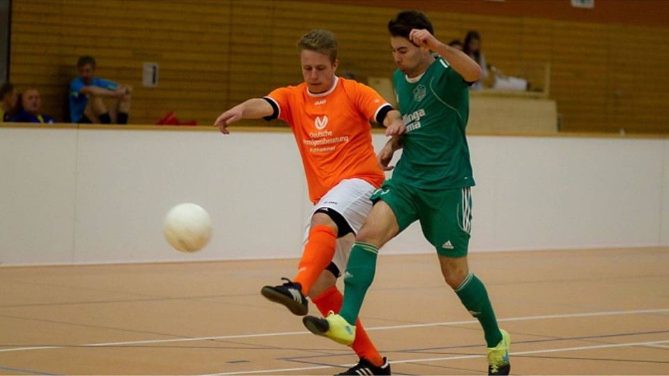 Über fünf Stunden Hallenfußball gibt es am Mittwochabend in Salzweg zu sehen F: Hönl
