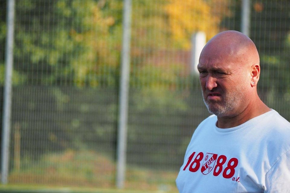 Der TB Untertürkheim mit Trainer Uwe Braun startet nach dem Aufstieg zu Hause gegen Croatia Stuttgart in die Bezirksliga-Runde.