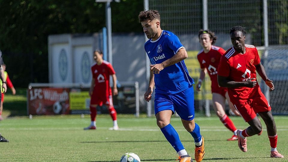 Der 1. FC Wülfrath will den Pokalsieg einfahren.
