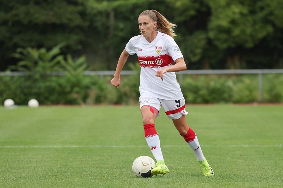 Seit 2024 im Dress des VfB Stuttgart: Julia Glaser | Foto: Hansjürgen Britsch (imago) Seit 2024 im Dress des VfB Stuttgart: Julia Glaser | Foto: Hansjürgen Britsch (imago)