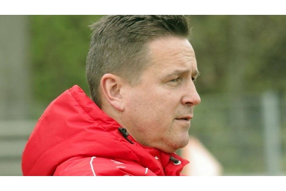 Sünchings Trainer Frank Wild peilt mit dem SV den Klassenerhalt in der Kreisliga eins an.