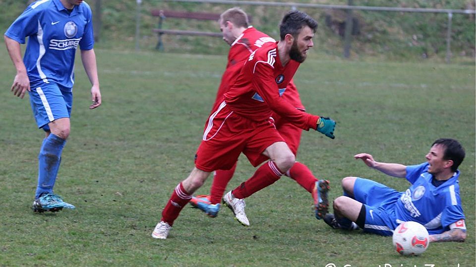 Gehrden (in rot) gastiert am Samstag in Gladau   F: Simone Zander