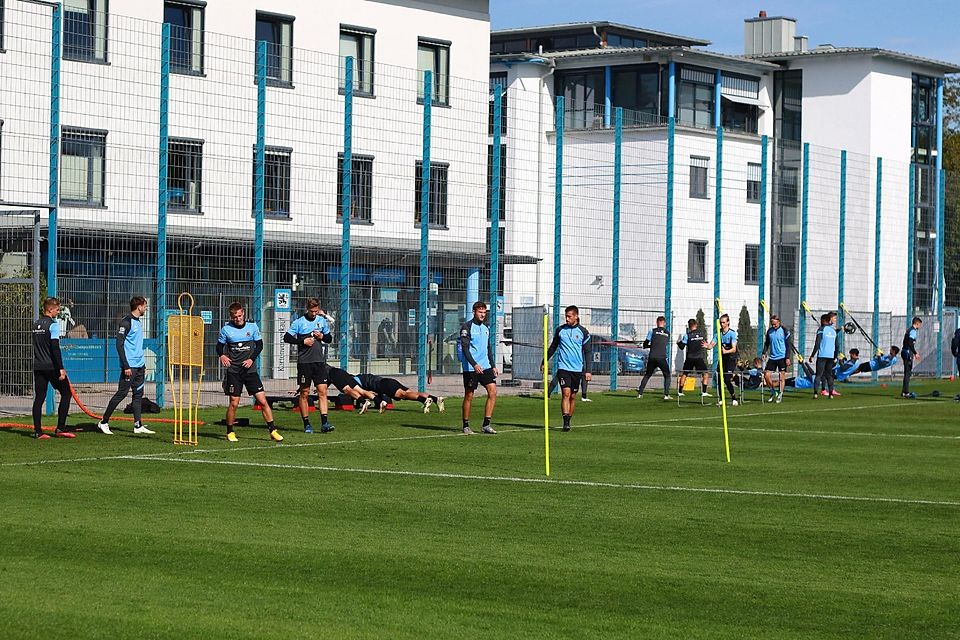 Das Junglöwen-NLZ wird saniert - über die „SechzgerWiesn 2021“ wurden rund 10.000 Euro für die Arbeiten eingenommen.