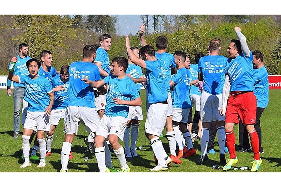 Der Meister SV Cosmos Aystetten dominierte die Bezirksliga Nord und konnte verdient den Titel und den Aufstieg in die Landesliga feiern. In allen Statistiken lagen die Cosmonauten vorne.  Foto: Oliver Reiser