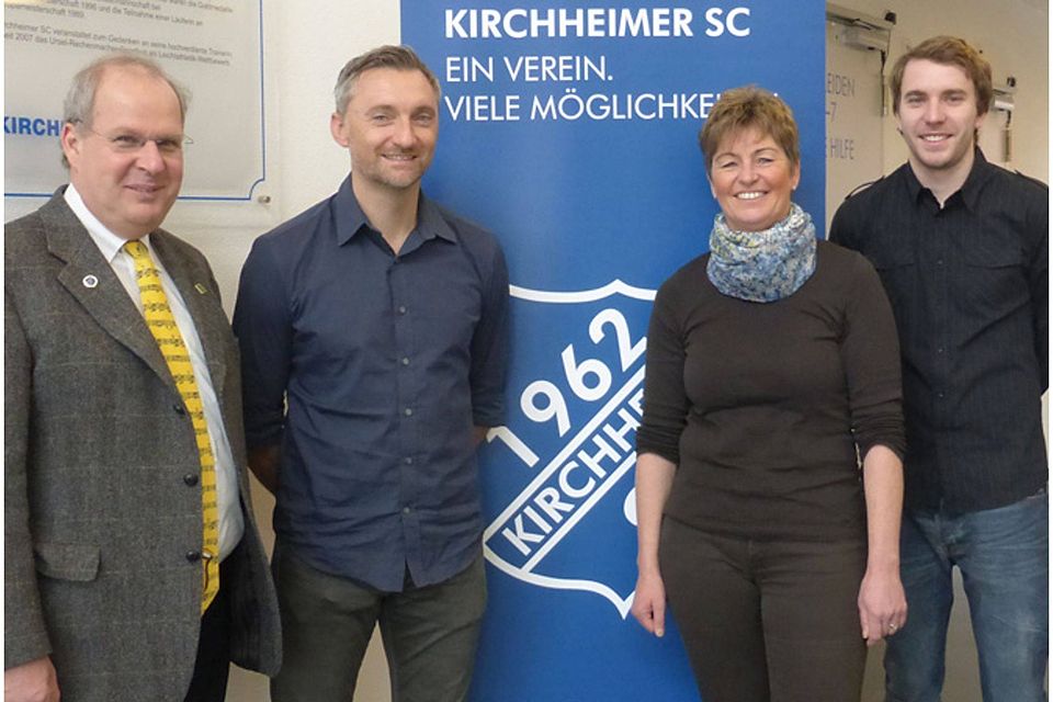 Abteilungsleiter Christian Boche, Neu-Nachwuchs-Koordinator Mario Himsl, KSC-Vorsitzende Petra Mayr und der Technische Leiter Ludwig Boche. F: KSC
