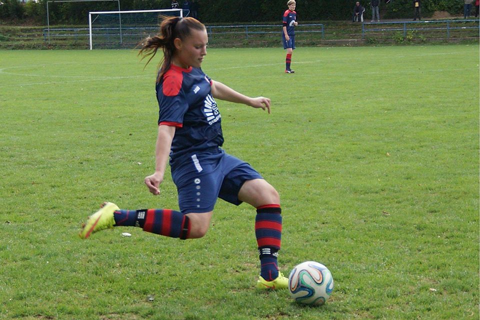 Letzte Saison noch Kapitän in der U17 hat sich Denise Kolb in die Stammelf des FFC gespielt und als eine von nur 4 Spielerinnen in der laufenden Saison bisher alle Punktspiele bestritten. Foto: Jürgen Mühlstädt