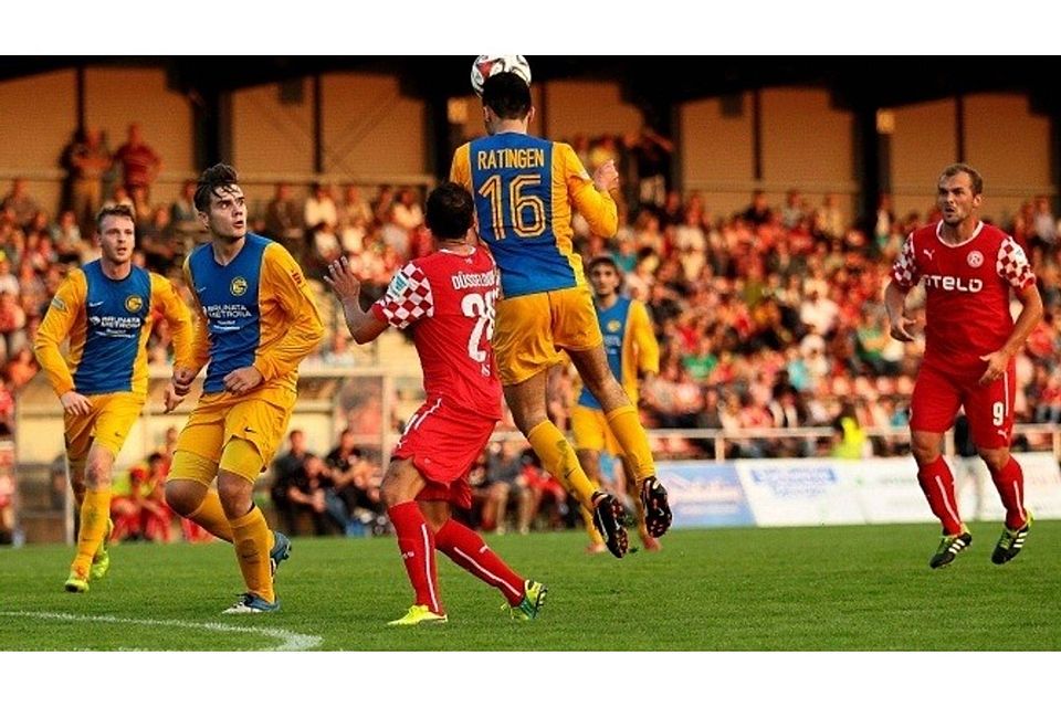 Ein Bild vom bis dato letzten Aufeinandertreffen des Oberligisten Ratingen 04/19 gegen Fortuna Düsseldorf im September 2014. F: Christian Deutzmann
